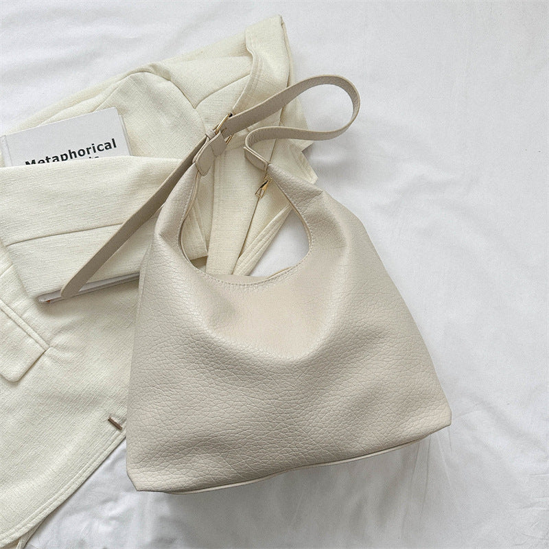 The Effortless Pebbled Hobo Bag | Slouchy Shoulder & Crossbody