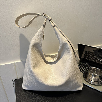 The Effortless Pebbled Hobo Bag | Slouchy Shoulder & Crossbody