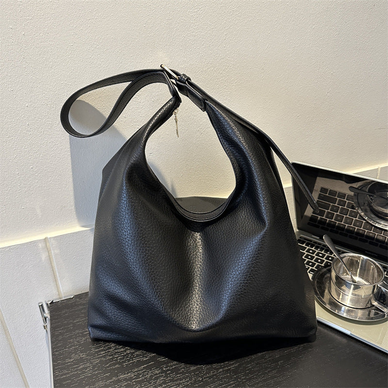 The Effortless Pebbled Hobo Bag | Slouchy Shoulder & Crossbody