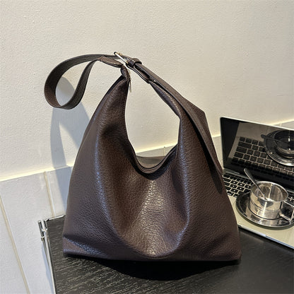 The Effortless Pebbled Hobo Bag | Slouchy Shoulder & Crossbody